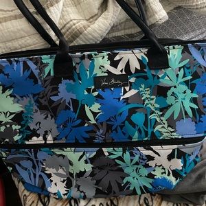 Like new expandable Vera Bradley tote